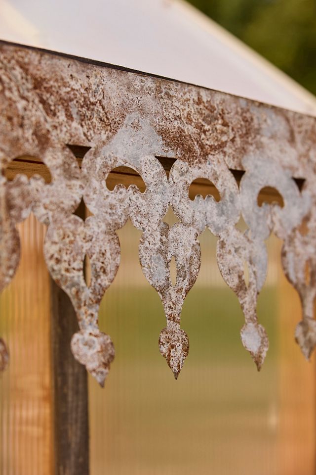 Spire Iron Bargeboard #1