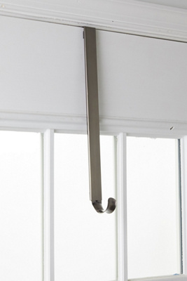 Adjustable Wreath Hanger