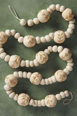 Botanique Wool Ball Garland