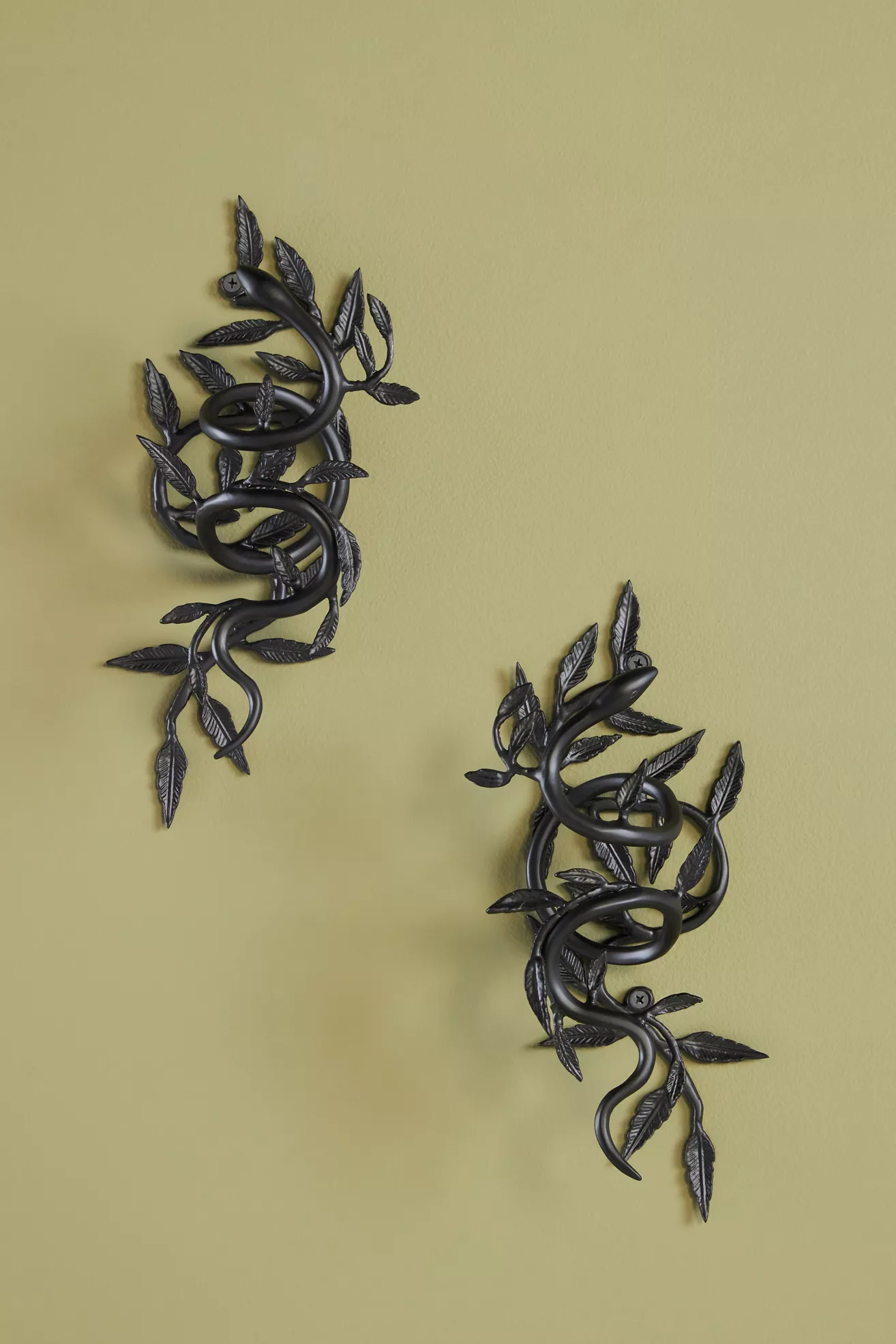 Serpentine Tieback - thumbnail 5