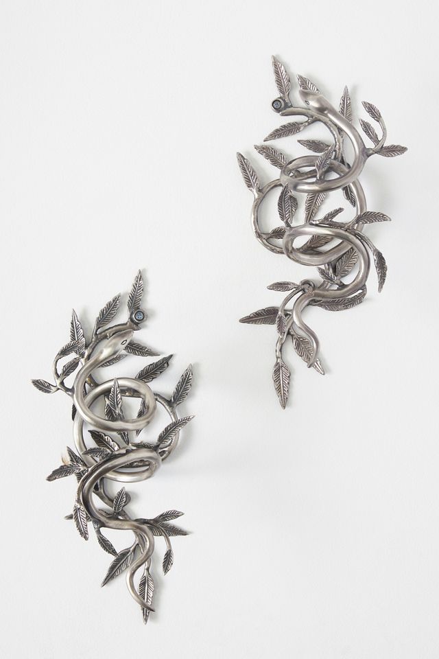 Serpentine Tieback
