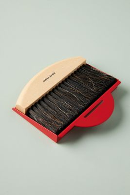 Petite Dustpan and Brush Set