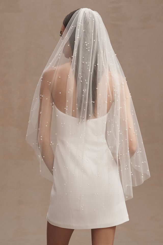 LUMIERE | fingertip veil with pearls