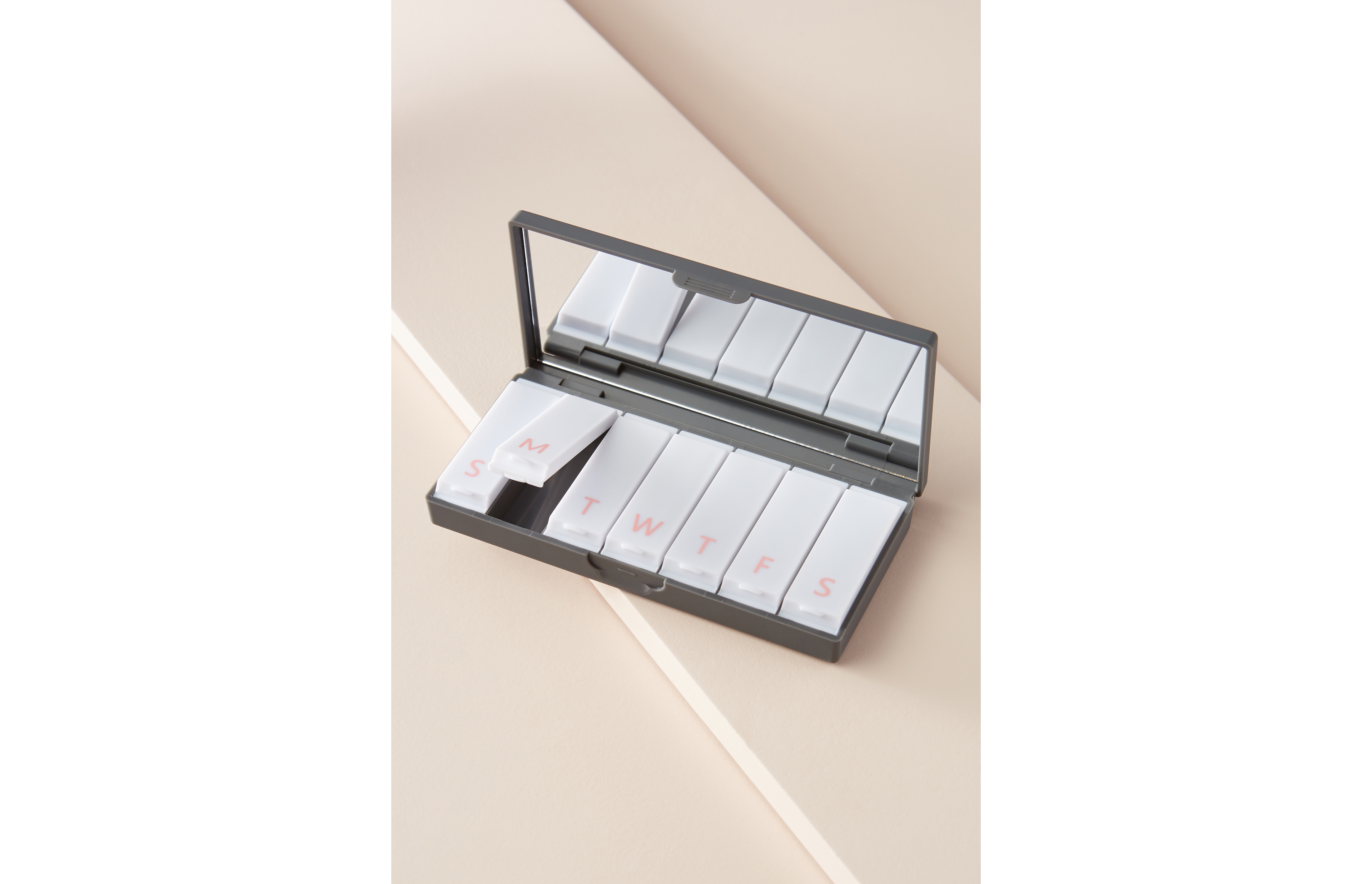 Port and Polish Pill Box