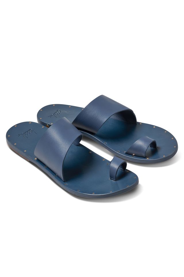 beek Finch Toe-Loop Sandals #2