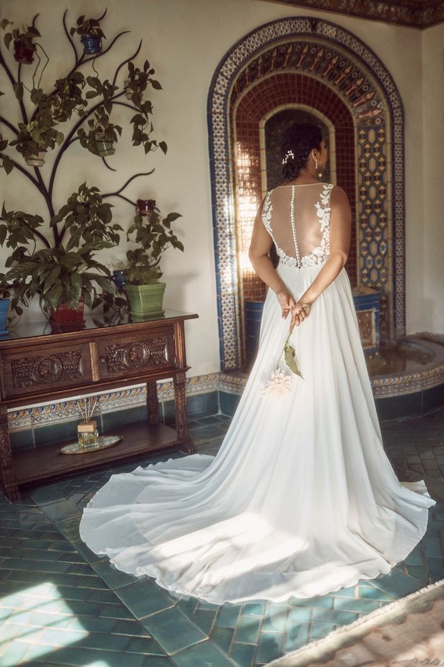 Jenny by Jenny Yoo Elinor Deep V-Neck Lace & Illusion Wedding Gown