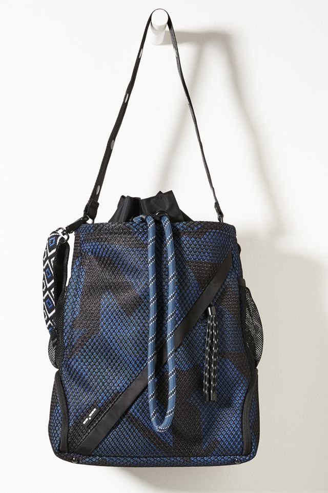 Go Dash Dot Convertible Bucket Bag | Anthropologie display picture 3