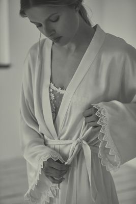 BHLDN Matine Silky Long-Sleeve Lace-Trimmed Robe