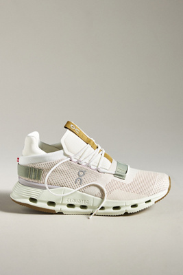 On Cloudnova Sneakers In Beige