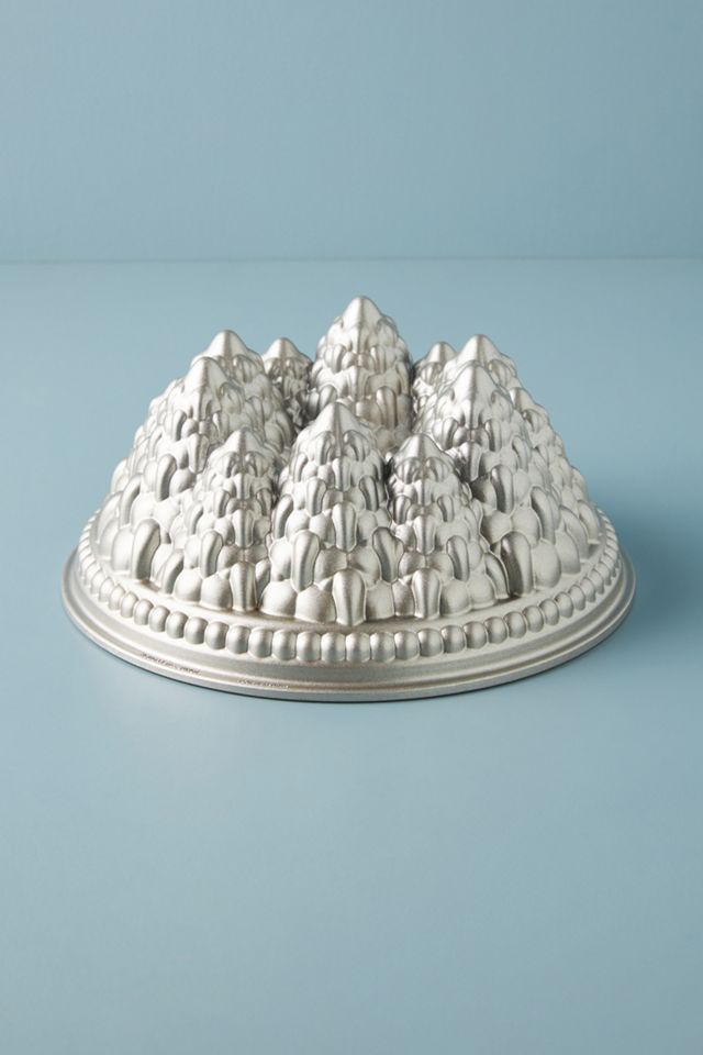 Alpine Forest Bundt Pan, Made in USA Christmas Bundt Pan — ASPEN