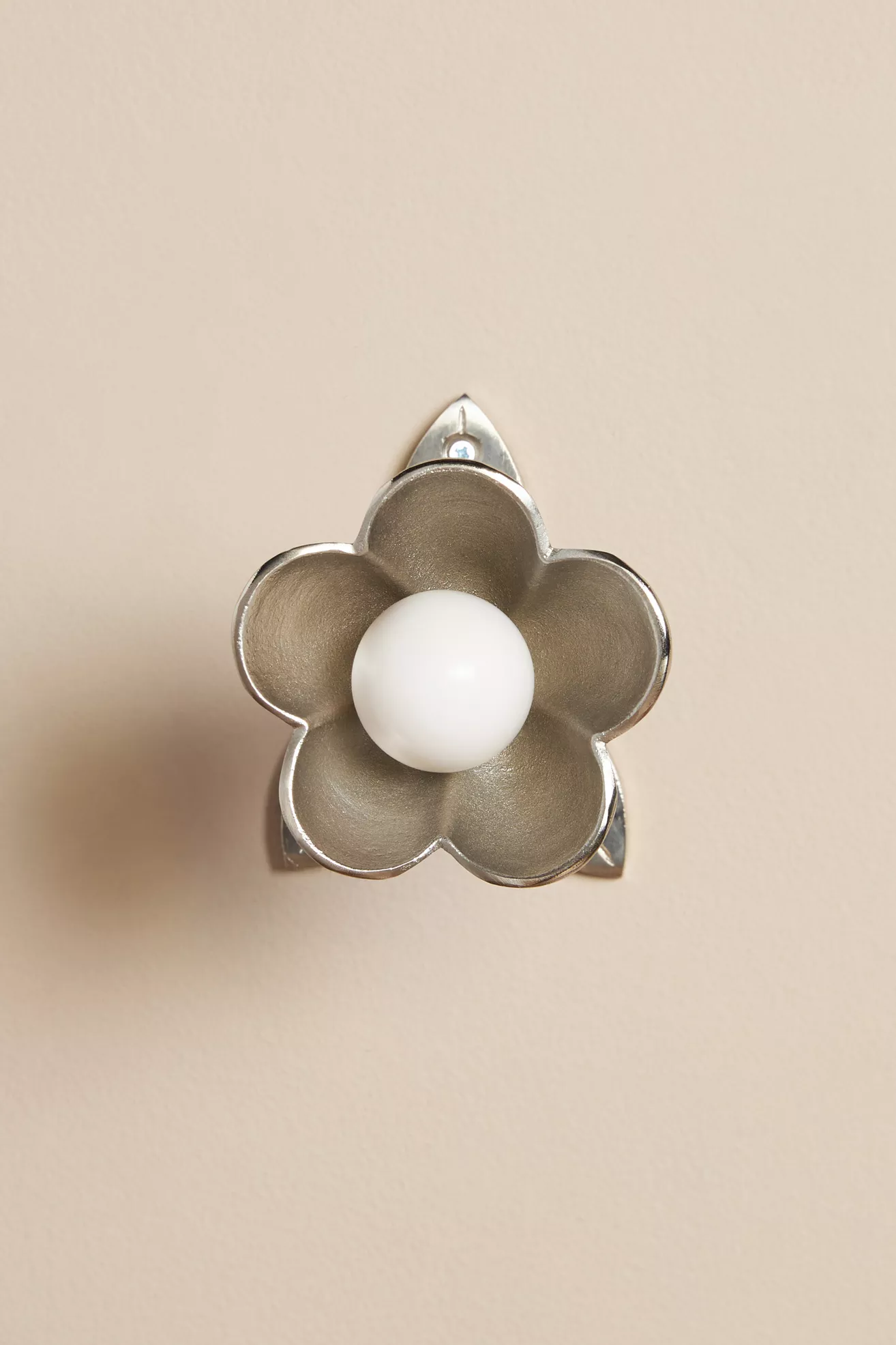 Nena Flower Tieback - thumbnail 5