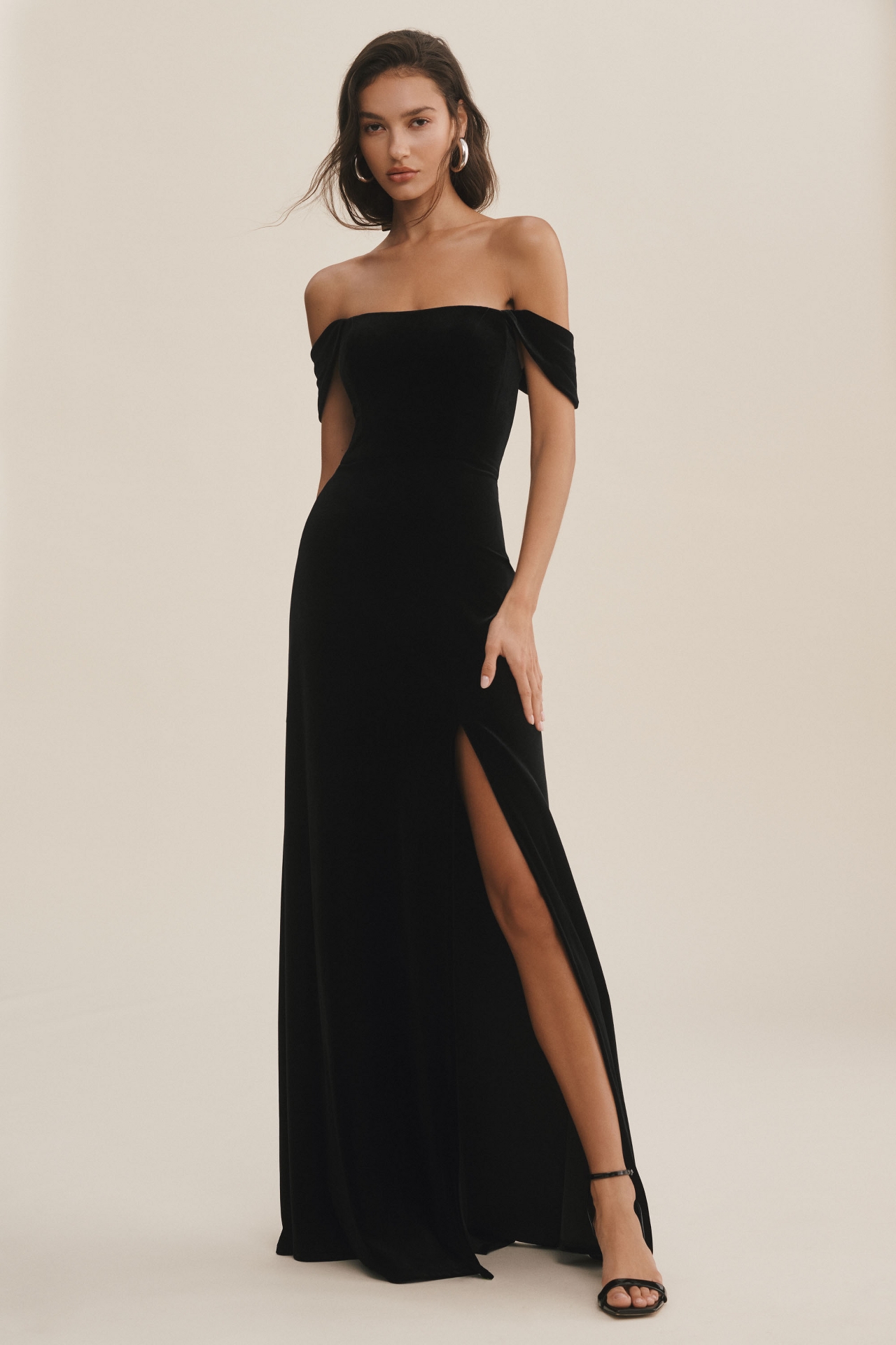 Jenny Yoo Issa Off-The-Shoulder Stretch Velvet Column Gown