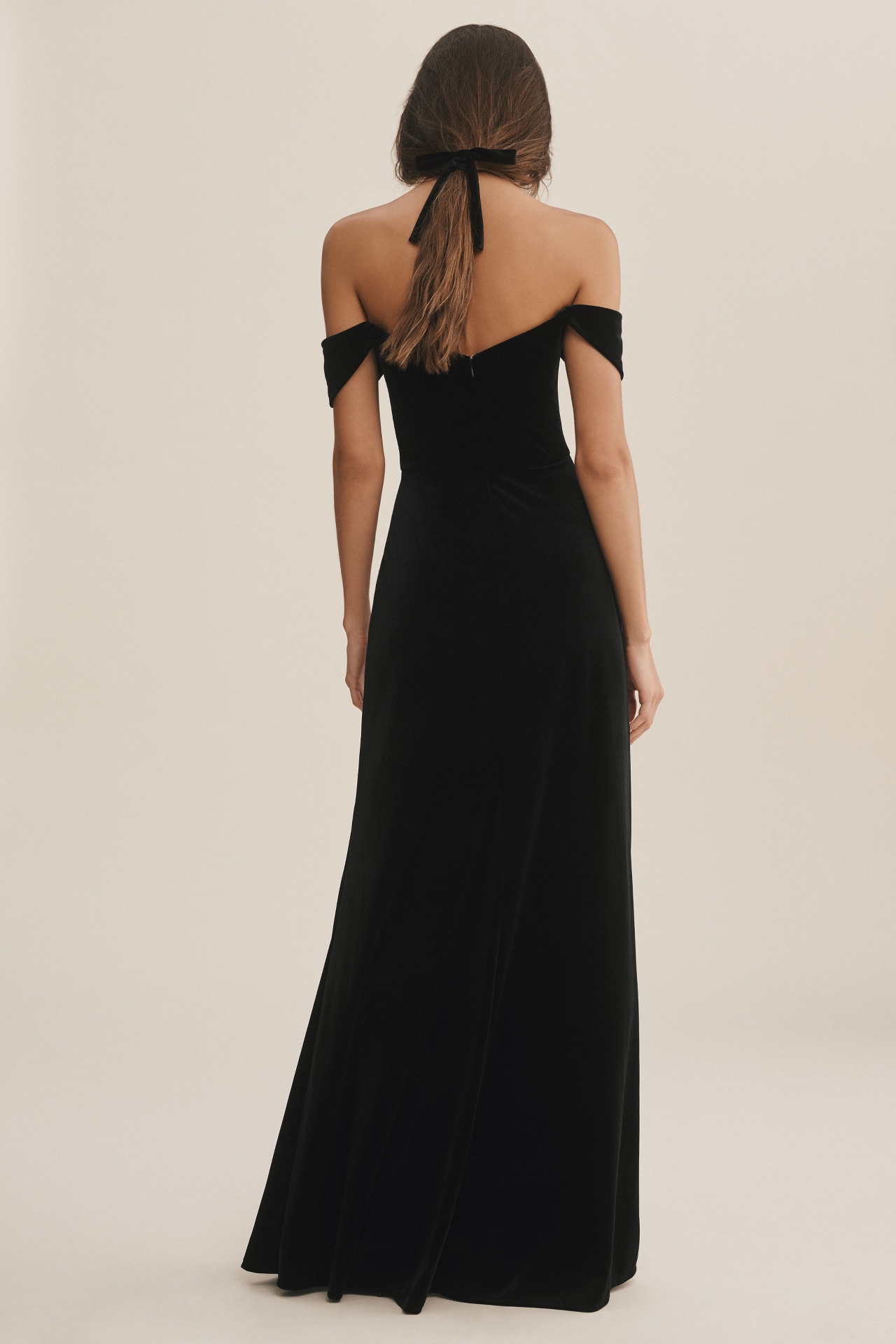 Jenny Yoo Issa Off-The-Shoulder Stretch Velvet Column Gown