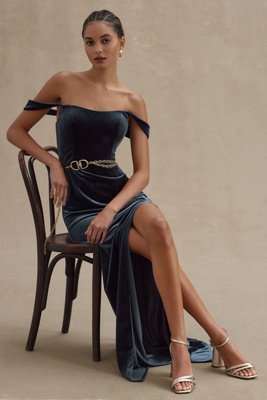 Issa Off-The-Shoulder Stretch Velvet Column Gown