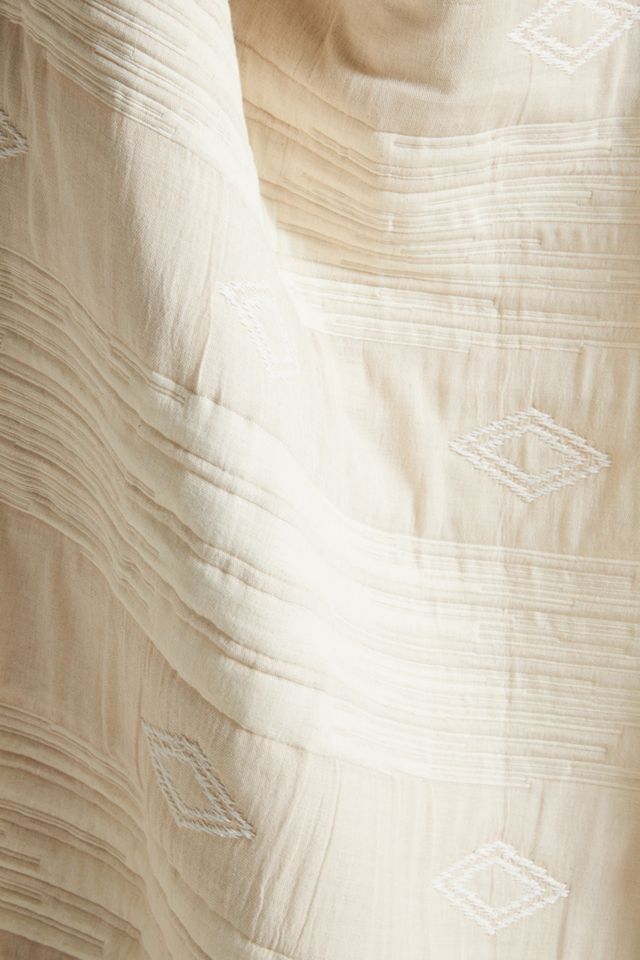 Jacquard-Woven Naya Throw Blanket #1