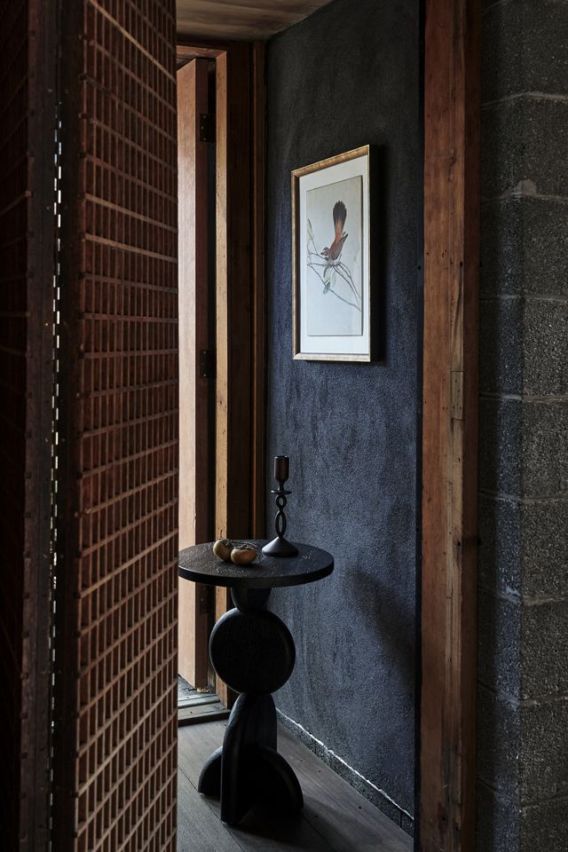 Statuette Side Table #5