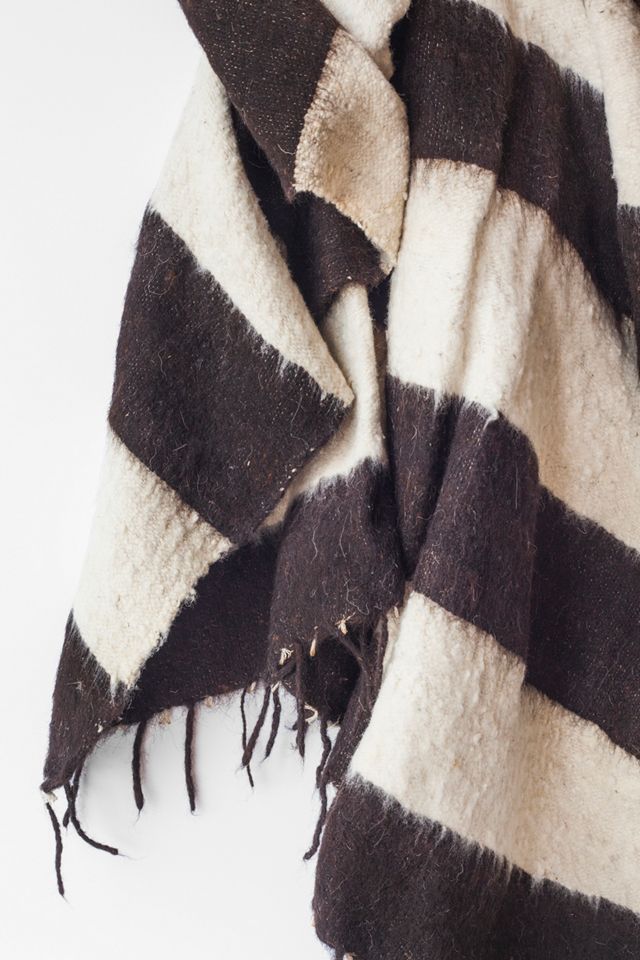 Jitana Wide Stripe Modern Momo Blanket #1