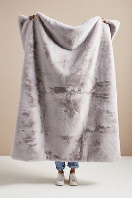 Hibernal Faux Fur Throw Blanket