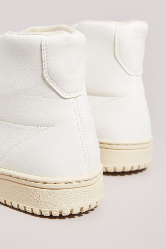 Flamingos' Life 80s High-Top Sneakers #3