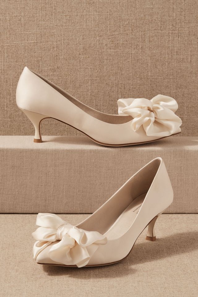 Jeffrey campbell 2025 white heels