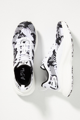 Apl Athletic Propulsion Labs Streamline Lace-up Trainers In Black