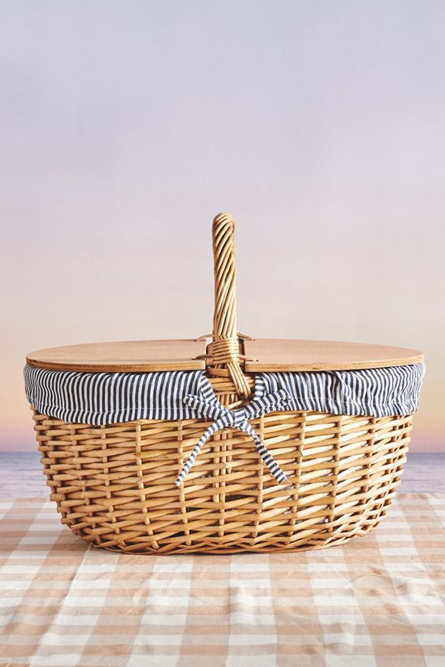 Countryside Picnic Basket #1