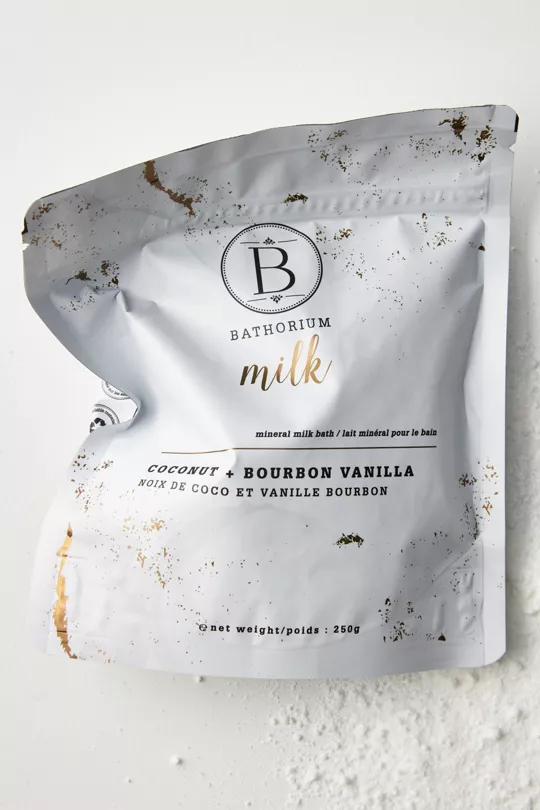 Bathorium Milk Coconut + Vanilla Mineral Bath Soak
Bathorium