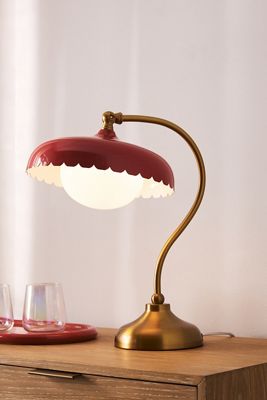 Simone Scallop Task Lamp