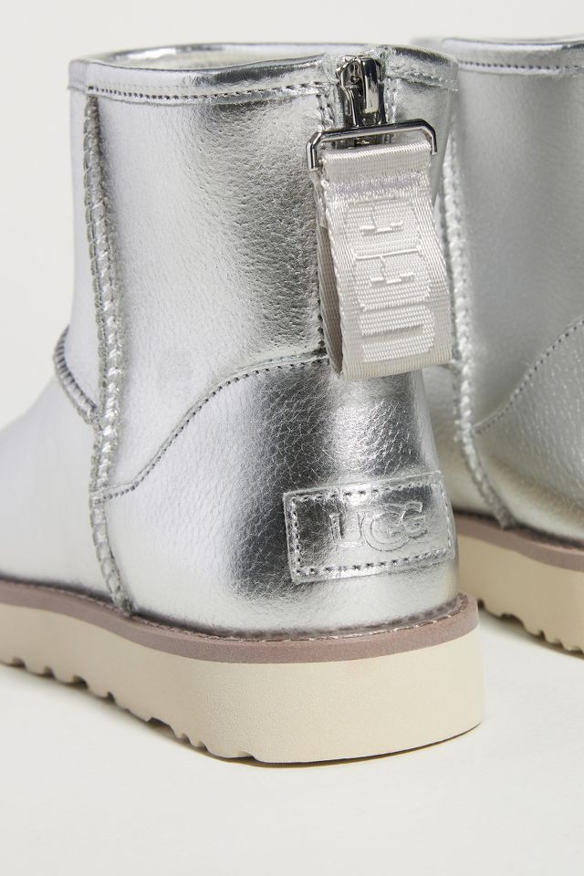 Uggs deals silver metallic