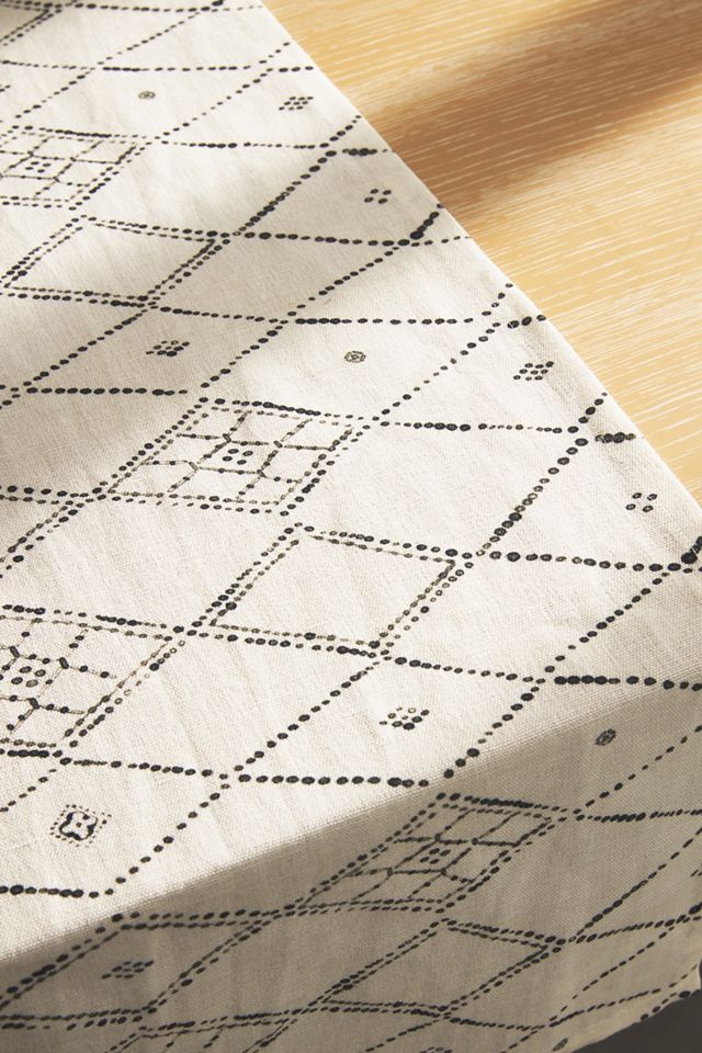 Lemieux et Cie Table Runner #1