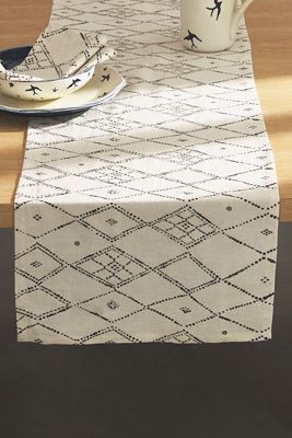 Lemieux et Cie Table Runner
