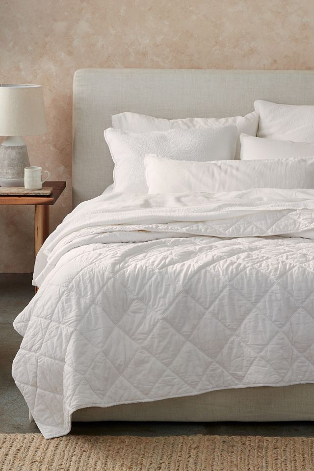 Coyuchi Diamond-stitched Organic Cotton Comforter 