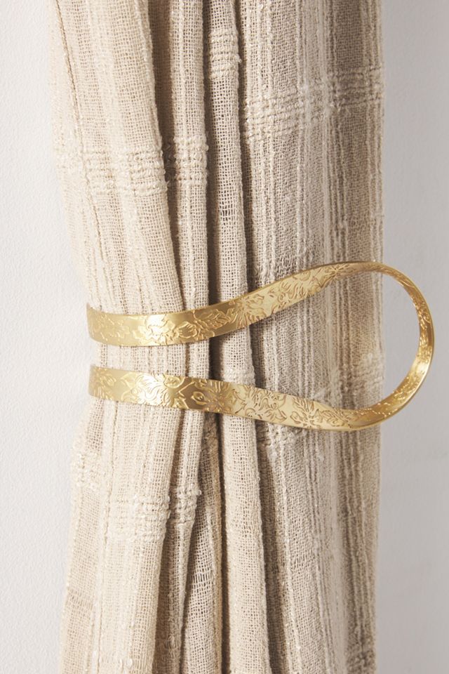 Joan Etched Floral Tieback #1