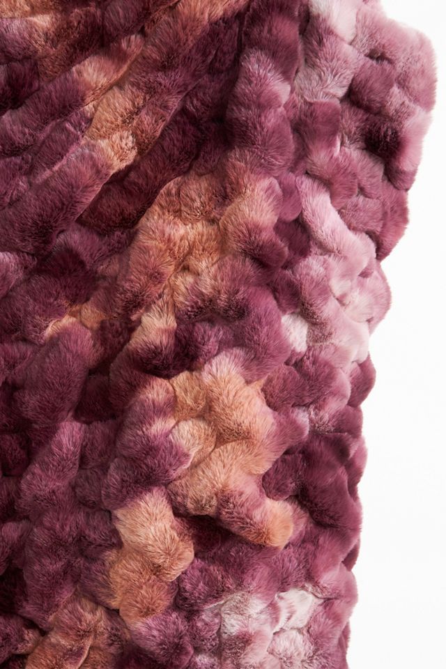 Luxe Faux Fur Throw Blanket