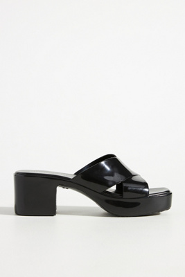 black jelly platforms