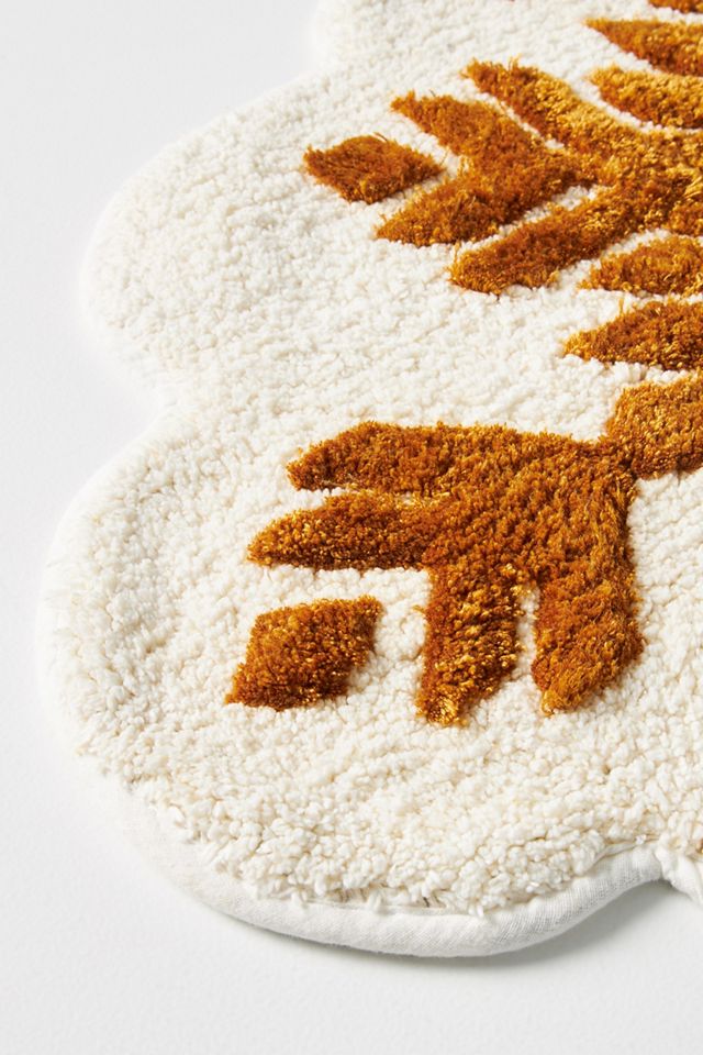 Tufted Cecily Bath Mat #1