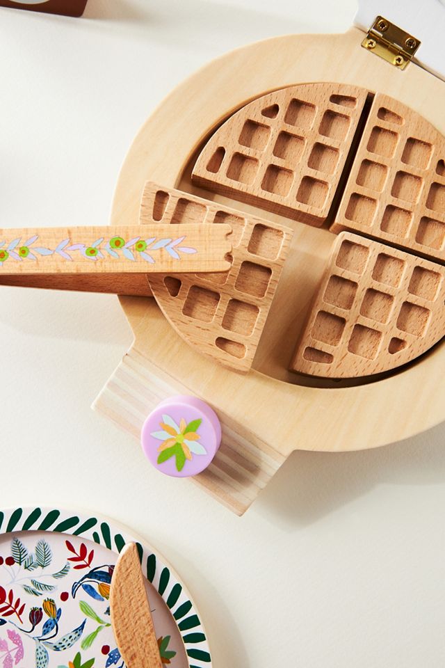 Kids Wooden Waffle Maker - Holly & Bo