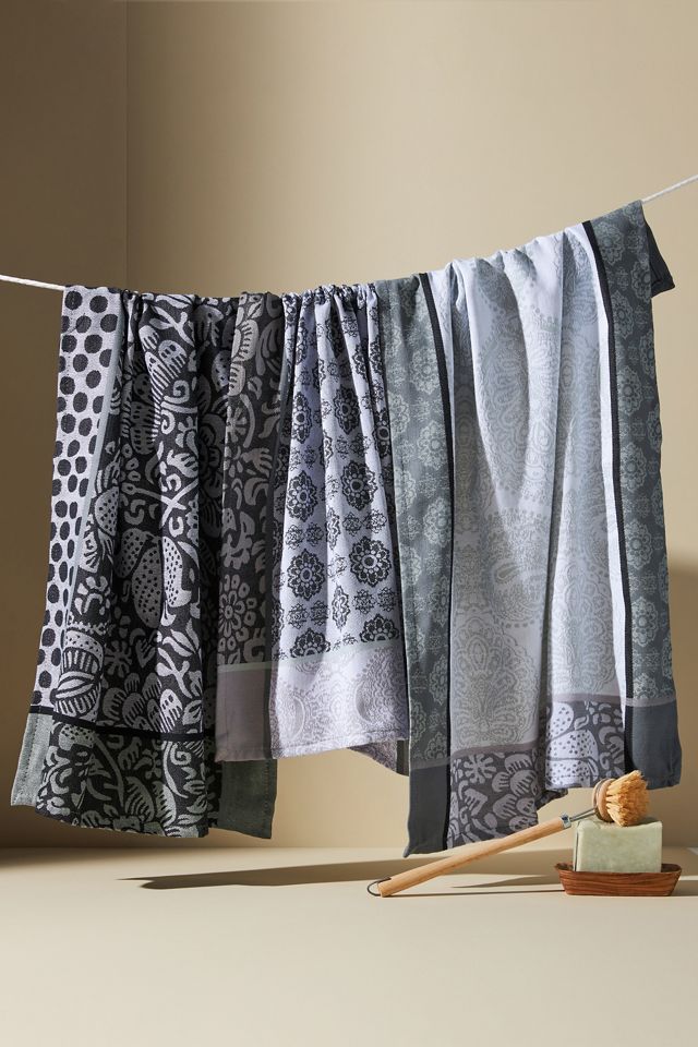 DII Asst Fleur De Lis Jacquard Dishtowels Set/3 in the Kitchen Towels  department at