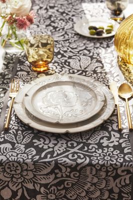 Nifty Jacquard Table Runner