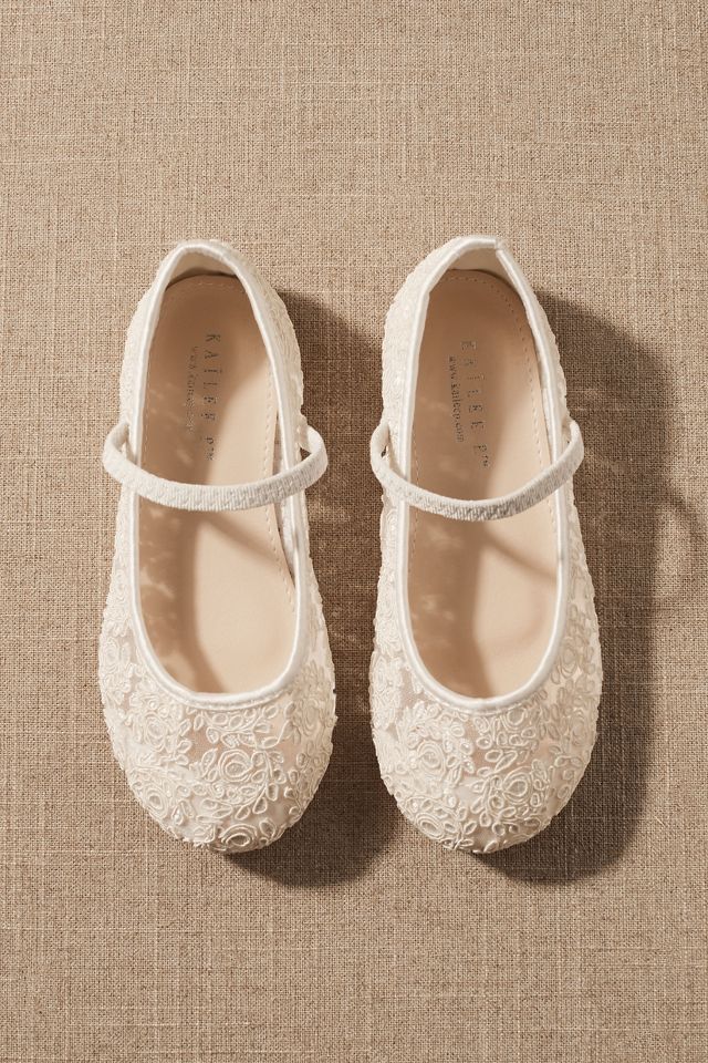 Flower girl lace on sale shoes