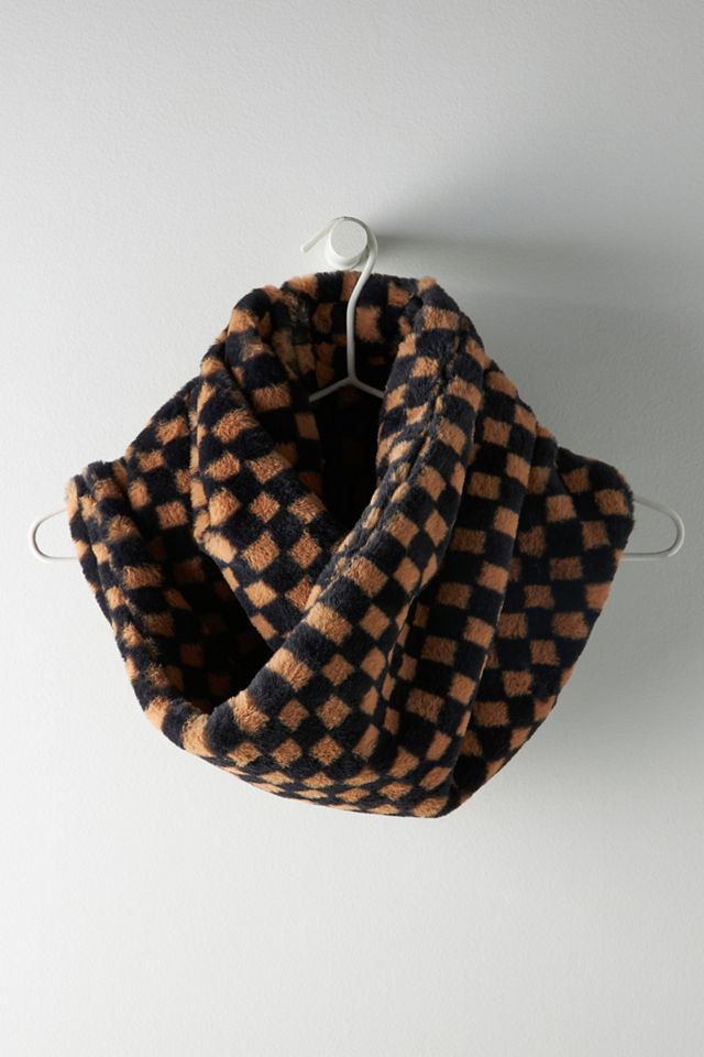 Checkerboard Faux Fur Cowl Scarf #1