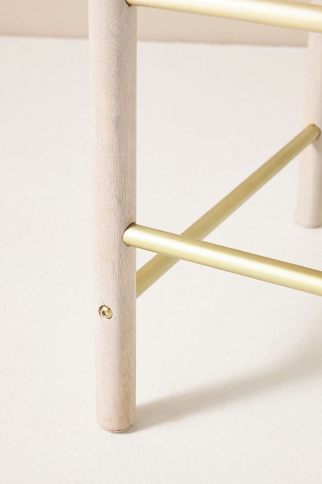 Avery Short Blanket Ladder #1