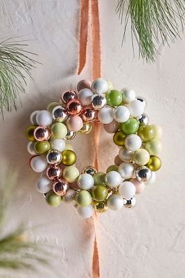 Wreath Beaded Ornament Gift Topper