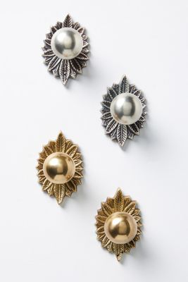 Demeter Feather Knobs, Set of 2