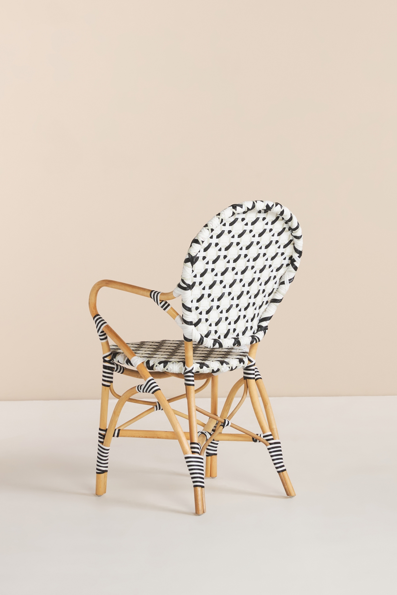 Un Caffe Indoor/Outdoor Bistro Chair