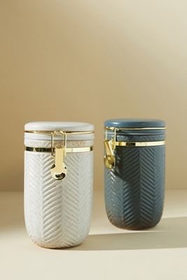 Terren Canister