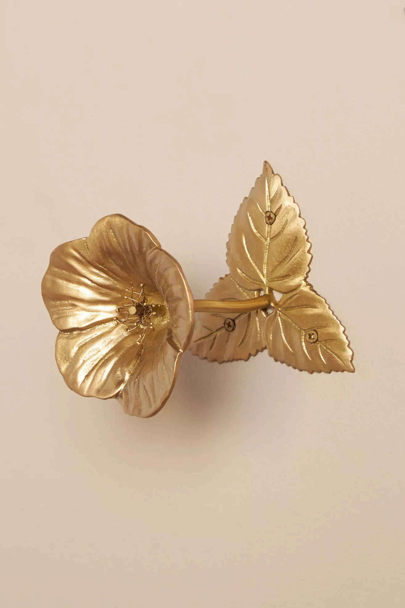 Hibiscus Tieback - thumbnail 3