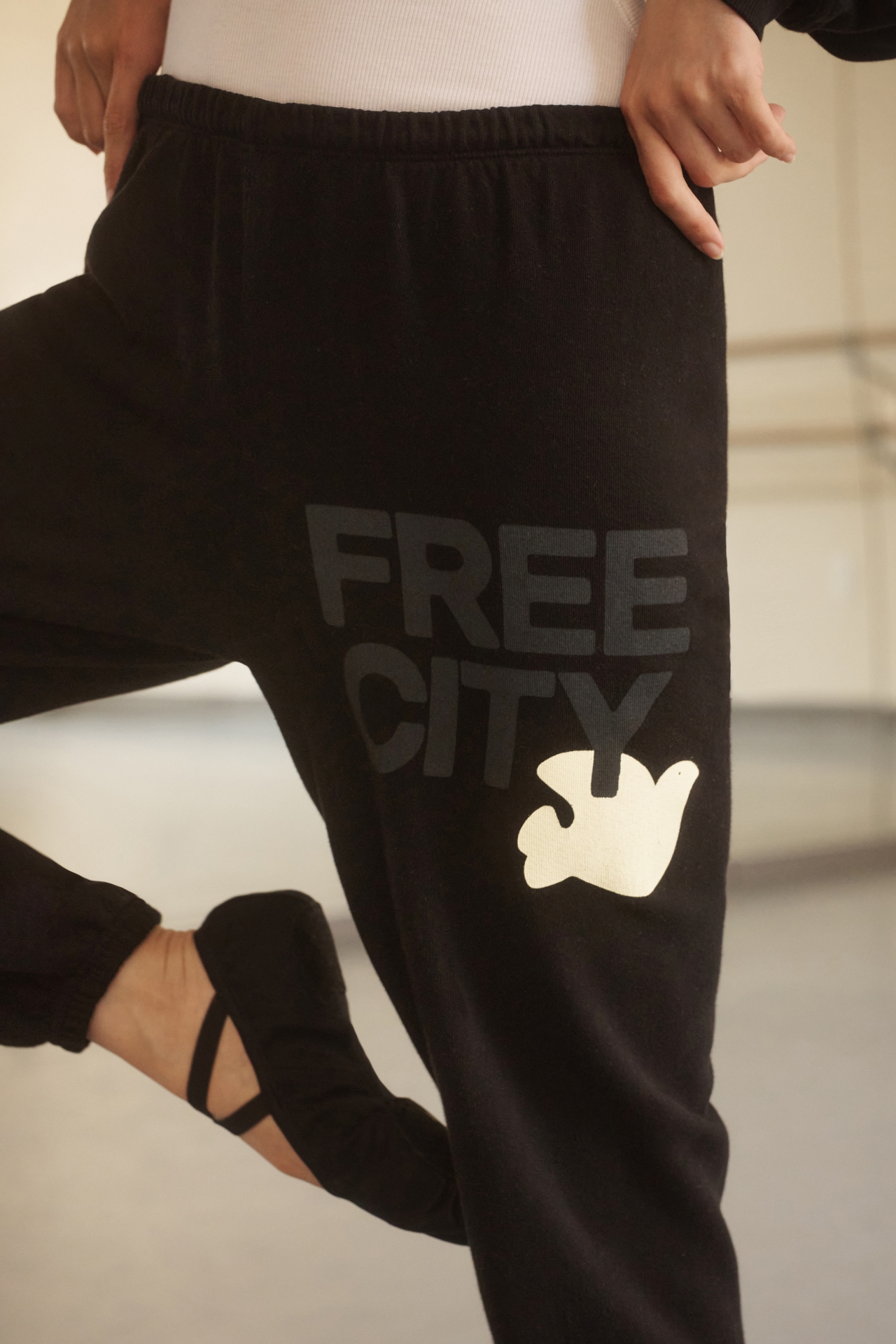 FREECITY Sweatpants