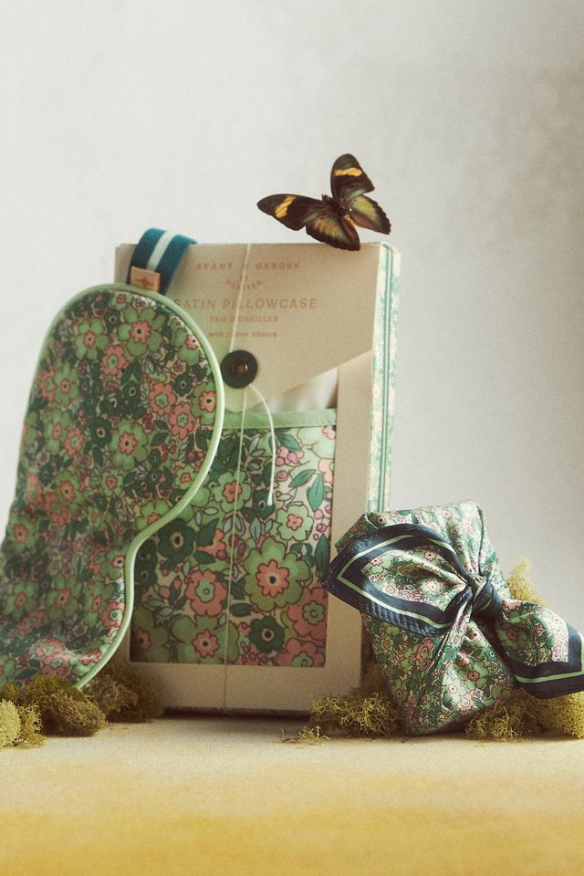 Mer-Sea & Co. Avant Garden Pillowcase #2