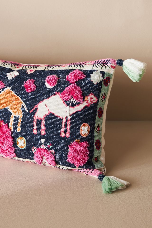 Oreiller à pampilles motif chameaux #2